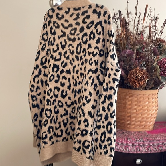 Zara Leopard Cardigan - Picture 4 of 9
